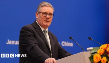 UK citizens to be able to travel to China visa-free, Starmer announces in Beijing - live updates