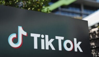 TikTok: Τι σημαίνει η νέα συμφωνία με τις ΗΠΑ για τους χρήστες;