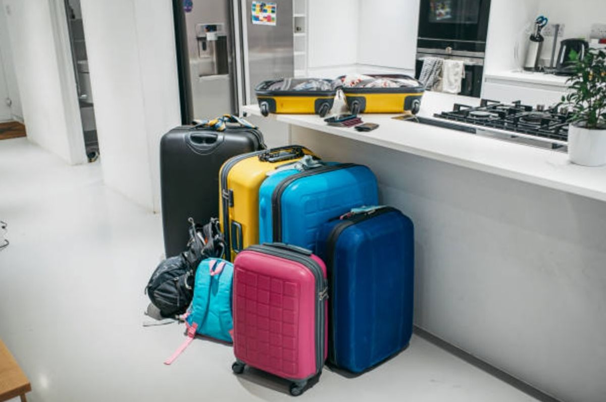 Major UK travel company collapses - with all future departures cancelled