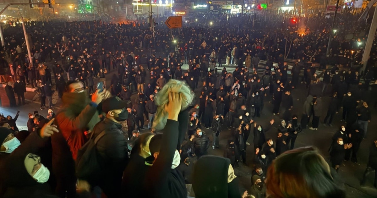 Iranian Protesters Remain On Streets As Trump, West Step Up Pressure On Tehran