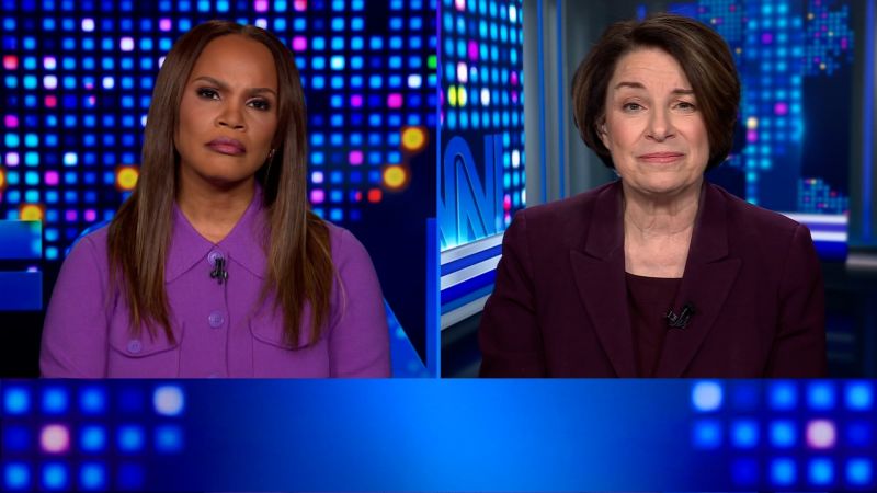 Sen. Klobuchar slams administration’s mixed signals on plan to pullback agents from Minnesota