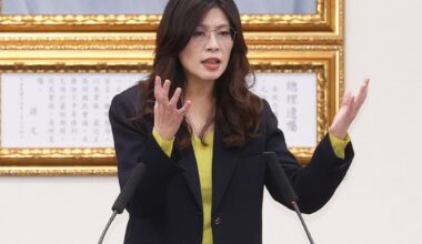 No need to 'pick a side' between U.S. and China: KMT chair