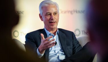 The Club's top 10 things to watch in the stock market Wednesday