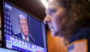 Talks of 'TACO' trade amid confusion over Trump's Greenland deal