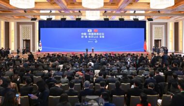 China, South Korea seek closer economic ties at Beijing forum