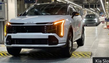 Inside the Factory That Makes a Car Every Minute