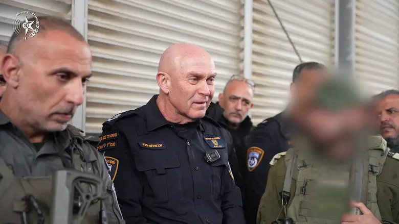 Jerusalem Police Chief: A terrorist must die, there's no other option