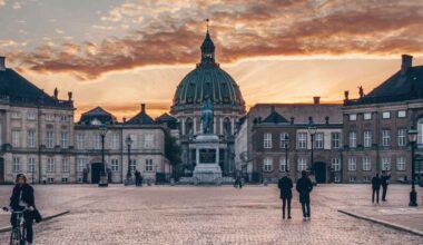 King announces Greenland visit amid Trump threats