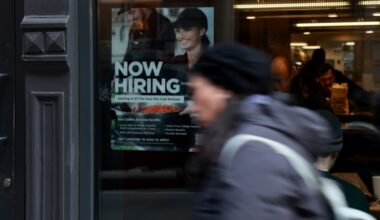 Stocks retrench as traders eye geopolitics, US jobs data