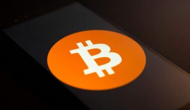 Bitcoin is rising on liquidity recovery and institutional demand, not geopolitics, says Coinbase executive