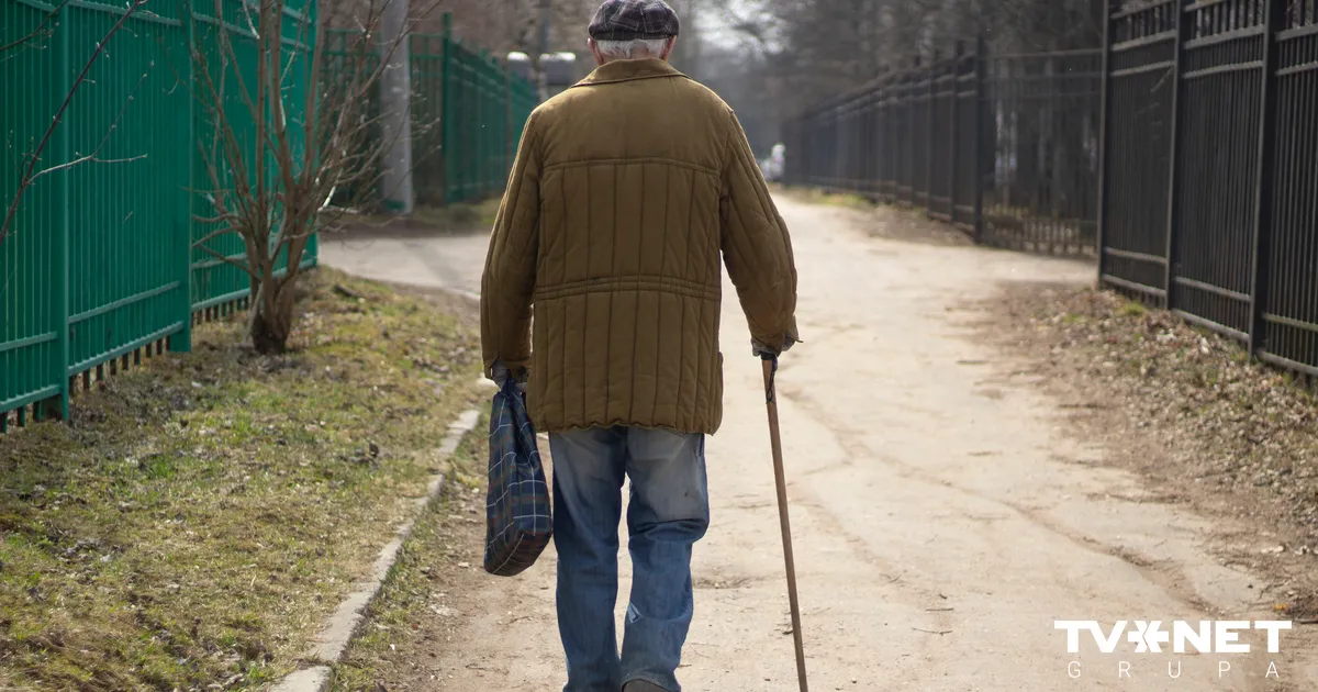 Zems veselīgo mūža gadu rādītājs un augsts hronisko slimību slogs – SPKC raksturo senioru veselību Latvijā