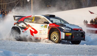 Eelviimasel katsel välja sõitnud Läti superstaar kinkis võidu Eesti rallipaarile