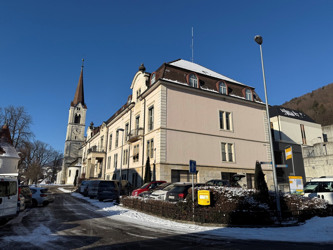 Ouverture du poste de police de Moutier à la population