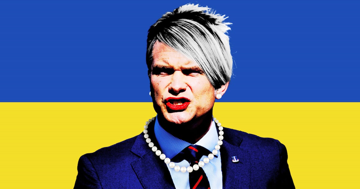 Pentagon Pete Hegseth’s Total Diva Move at Ukraine Meet Revealed