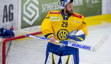 Davos unterliegt Kloten – Zug erlebt in Lausanne Debakel – SCB siegt