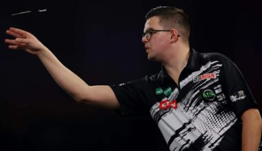 Ammatti­sairauden selättänyt Gian van Veen löi darts-idolinsa – kohtaa MM-finaalissa hallitsevan mestarin Luke Littlerin | Urheilua lyhyesti