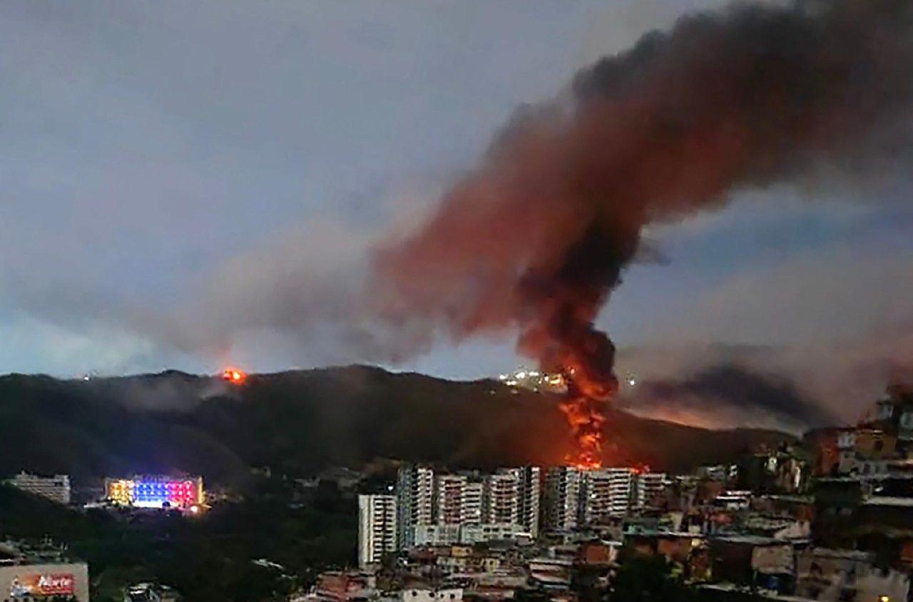 Venezuela: Strong explosions in Caracas, President Maduro captured