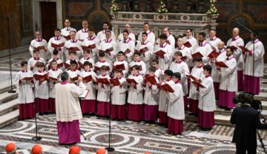 Pope entrusts Sistine Chapel Christmas Concert to children without peace