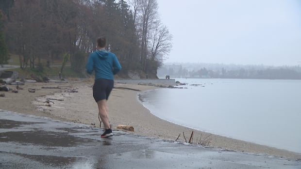 Storm surge threat, higher tides trigger coastal flooding alert for B.C.'s South Coast