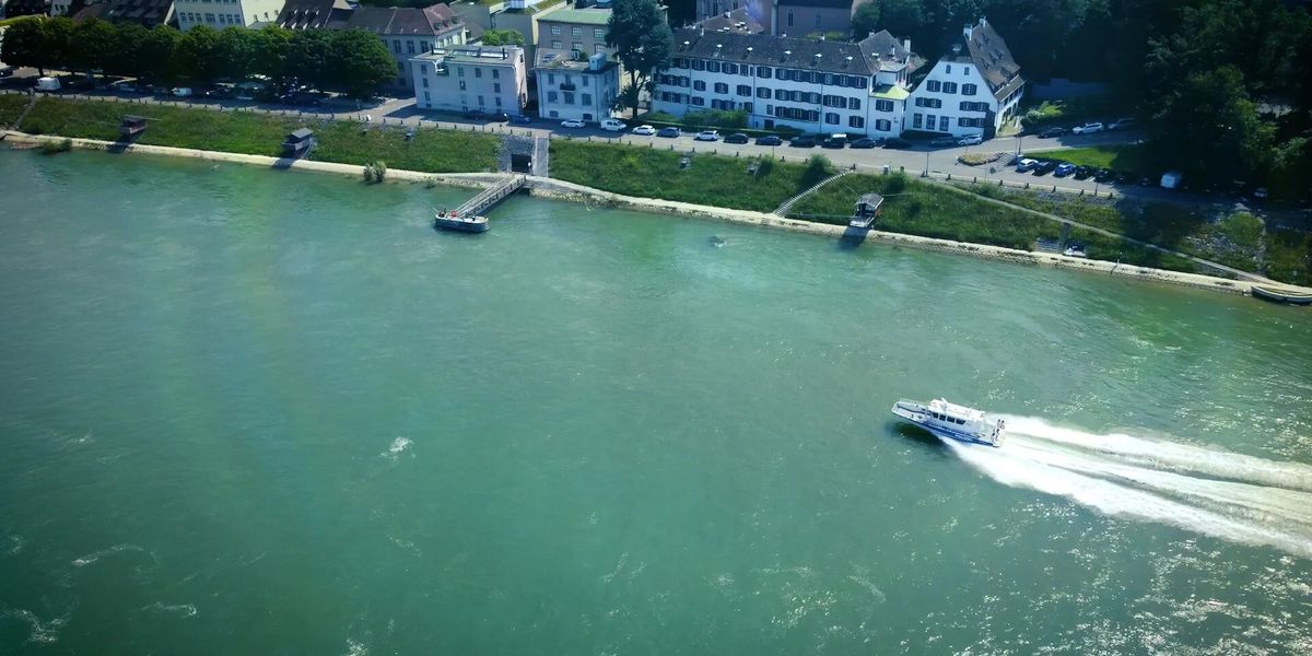 Mann tot aus dem Rhein geborgen