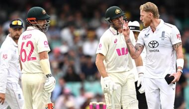 epa12627953 Ben Stokes (R) of England speaks to Travis Head and Marnus Labushagne of Australia after bowling his over, on Day 2 of the Fifth Men's Ashes Test between Australia and England at the Sydney Cricket Ground in Sydney, Australia, 05 January 2026.  EPA/DAN HIMBRECHTS  EDITORIAL USE ONLY, IMAGES TO BE USED FOR NEWS REPORTING PURPOSES ONLY, NO COMMERCIAL USE WHATSOEVER, NO USE IN BOOKS WITHOUT PRIOR WRITTEN CONSENT FROM AAP AUSTRALIA AND NEW ZEALAND OUT