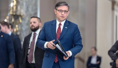 First congressional briefing on Trump's Venezuela operation splits lawmakers