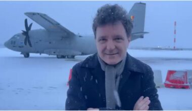 VIDEO: Aeronava care îl aduce pe Nicușor Dan în țară a aterizat la București