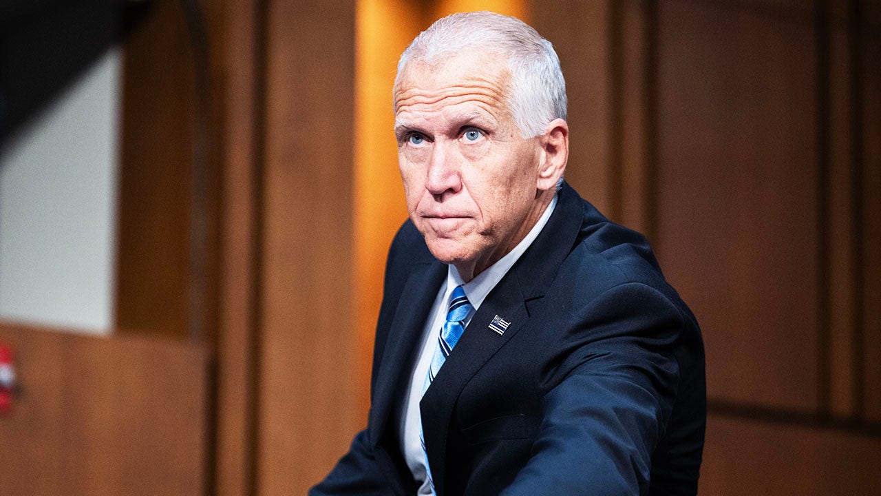 GOP senator blocks Trump DHS nominees over Noem committee testimony dispute