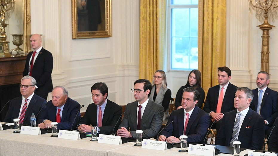 trump at white house 