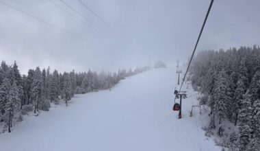 Se schiază în condiții foarte bune în Poiana Brașov