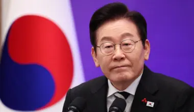 South Korea says Japan-China dispute threatens regional peace