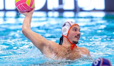 Rode kaart Israël helpt Nederland over dode punt op EK waterpolo