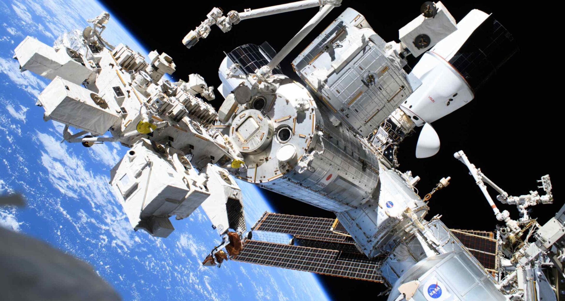 Japan's Takaichi and Italy's Meloni to strike deal on space junk removal