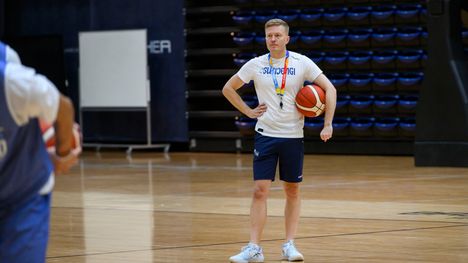 Päävalmentaja Lassi Tuovin luotsaama Susijengi palkittiin myös vuoden joukkueena.