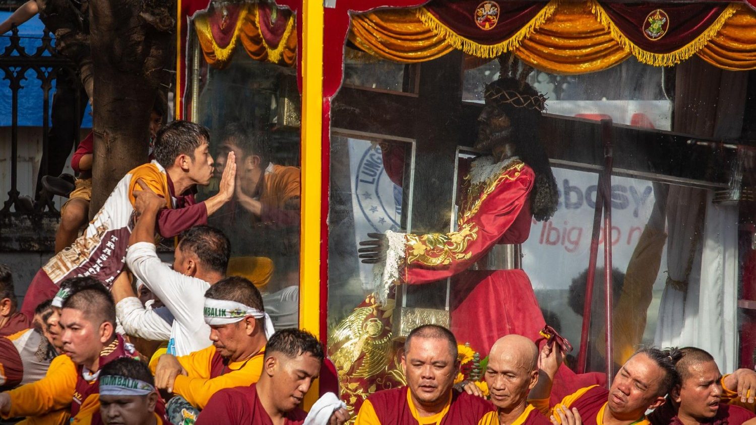 Philippines: Record number of people attend Black Nazarene celebrations