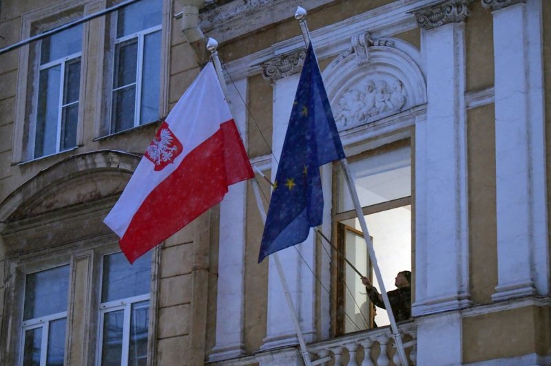 Poland charges 5 in alleged Russia-backed sabotage plot