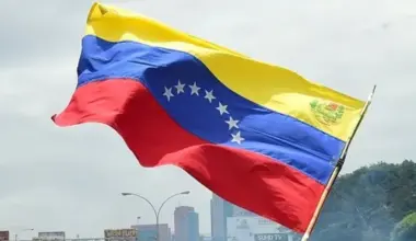 Venezuela inks landmark LNG export deal