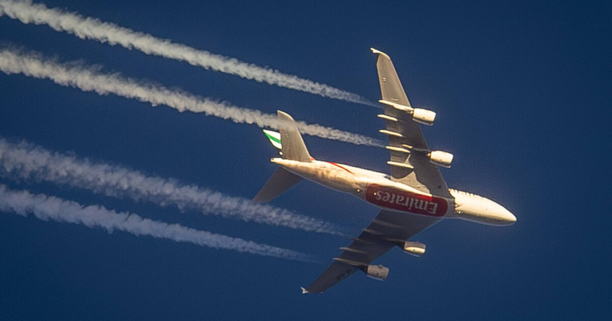 How airlines can achieve major climate benefits with minor route changes • Table.Briefings