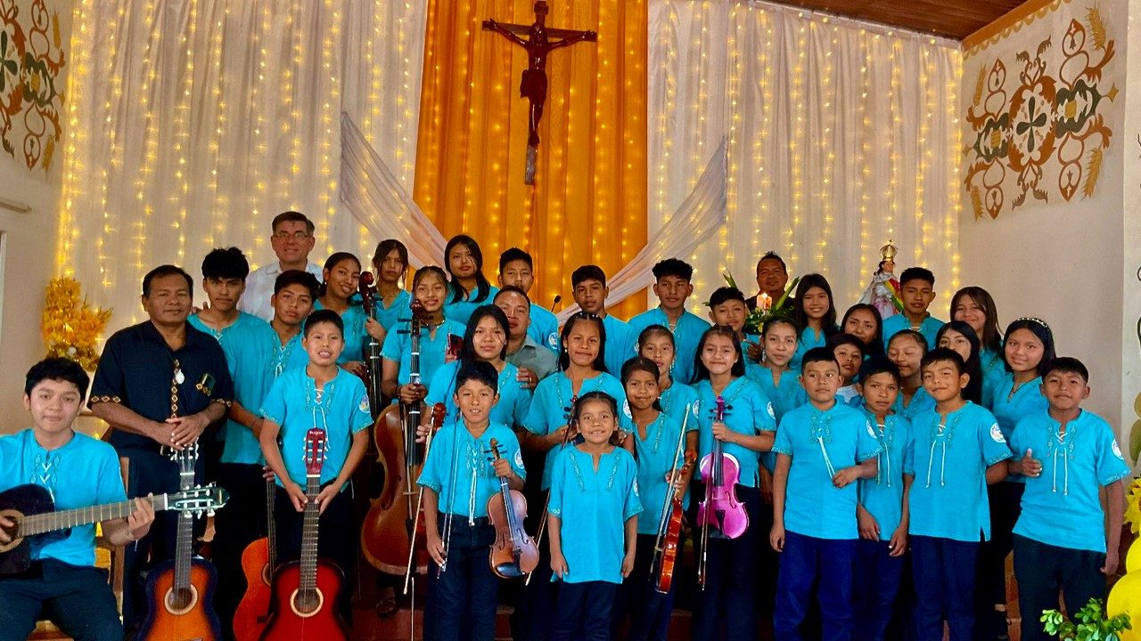 Bolivia: Idente Mission offers hope for younger generations in rural outskirts