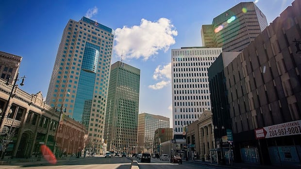 As Winnipeg surpasses 850K residents, city's growth rate slows: Statistics Canada data