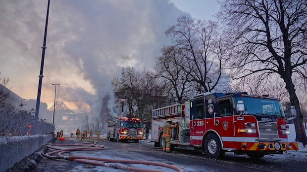 Fire in Montreal forces closure of Jacques-Cartier Bridge