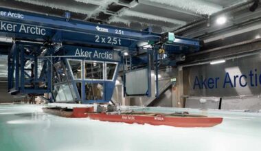 Trump is buying eleven icebreakers from Finland for Arctic Ocean patrolling — MercoPress