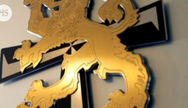 Sotilastiedustelu saamassa oikeuden seuloa viestejä nettiliikenteestä, laillisuusvalvojat kriittisiä