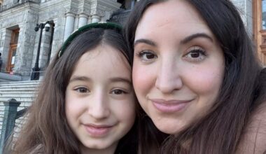 B.C. mom with Stage 4 cancer says months-long wait to see oncologist put her at risk