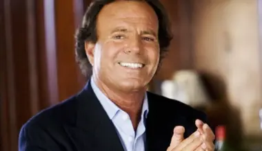 Spain closes sexual assault case against Julio Iglesias