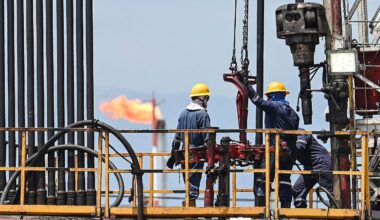 Pope meets with energy leaders from Latin America and Caribbean