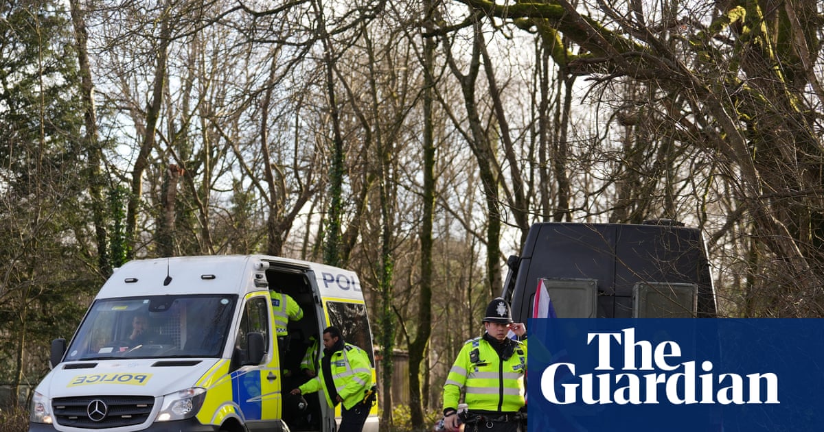 Three arrested after two incidents of disorder outside asylum seeker camp | East Sussex