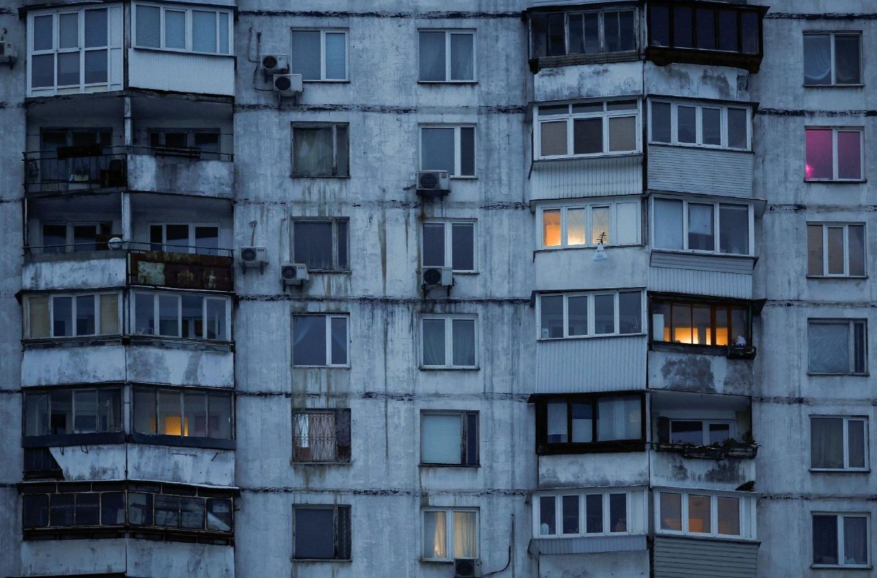 Ukraine: Peace talks end without deal as Russian strikes hit during winter cold