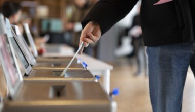 oui à l’imposition individuelle et suspense sur l’initiative SSR, selon un sondage