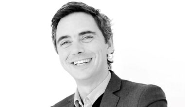 Portugal vive uma crise social que roça a crise moral: a velhice que escondemos no sótão